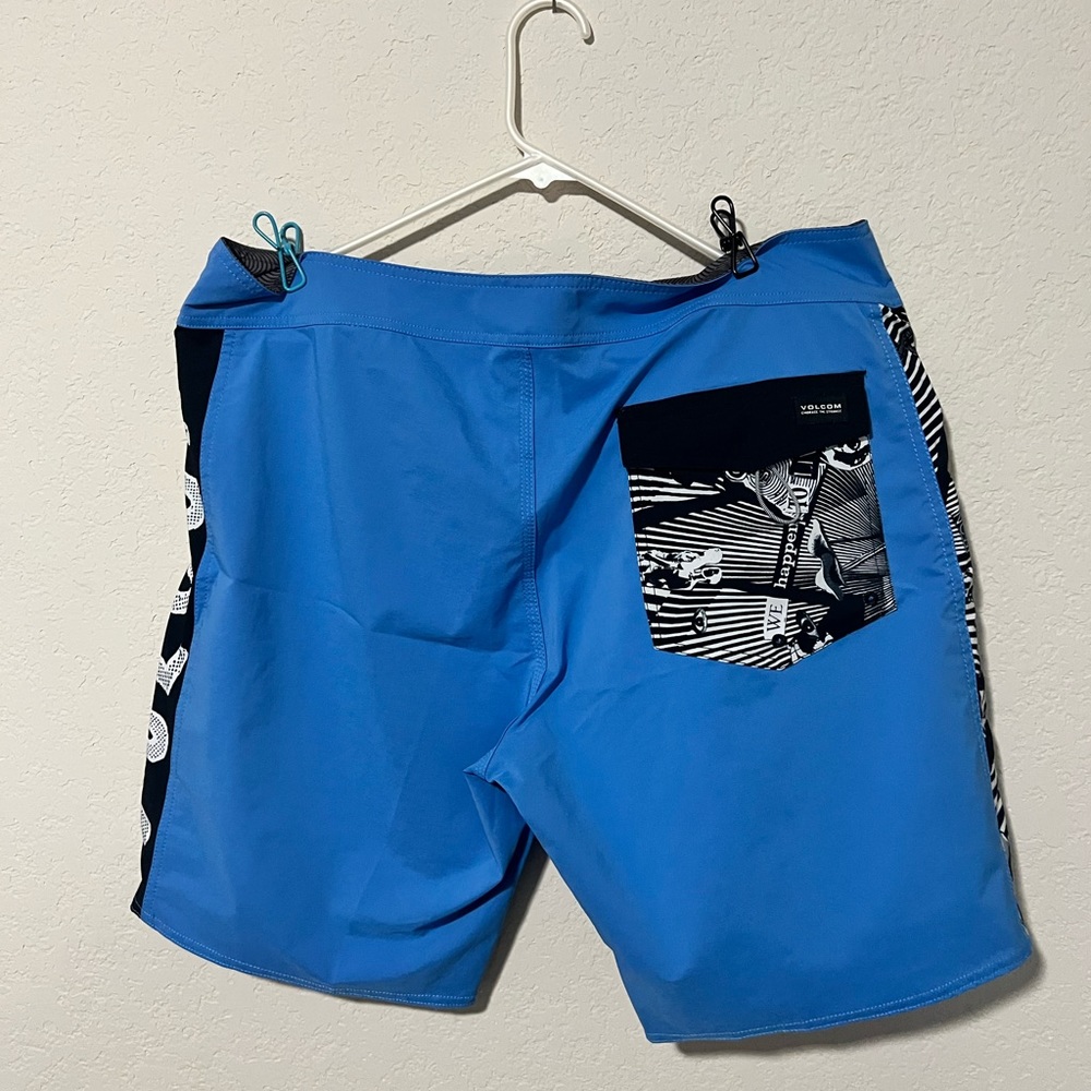 Volcom Swim Trunks - Picture 2 of 3